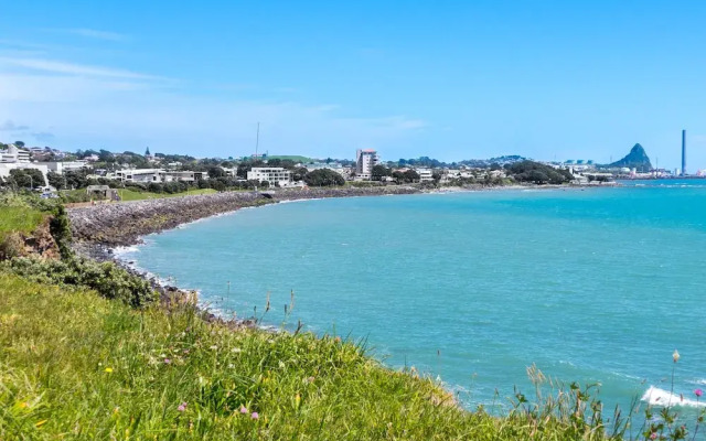 Waterfront On Woolcombe