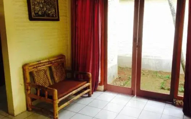 Puri Manik Sari