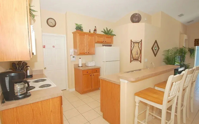 16623FM Sunlight Villa 3 Br villa by RedAwning