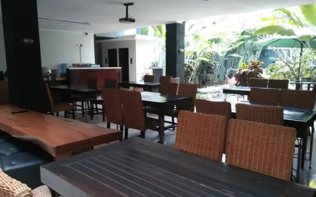 Jatinangor Hotel & Restaurant