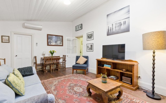 The Fremantle Stone Cottage – Guest Rooms – Perth