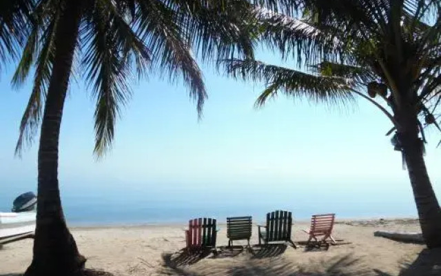 Sandpiper Beach Cabanas