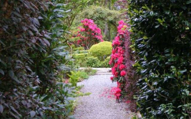 Bleanaskill Lodge & Achill Secret Garden