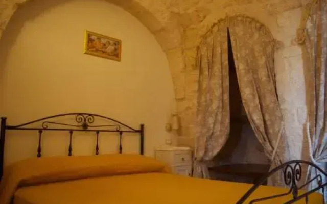 Trulli Arco Antico