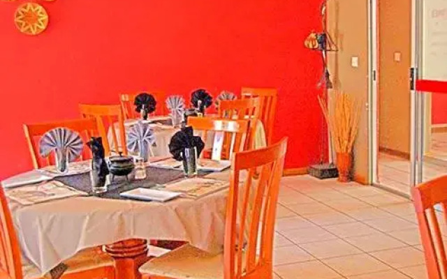 Kamanga Safari Hotel