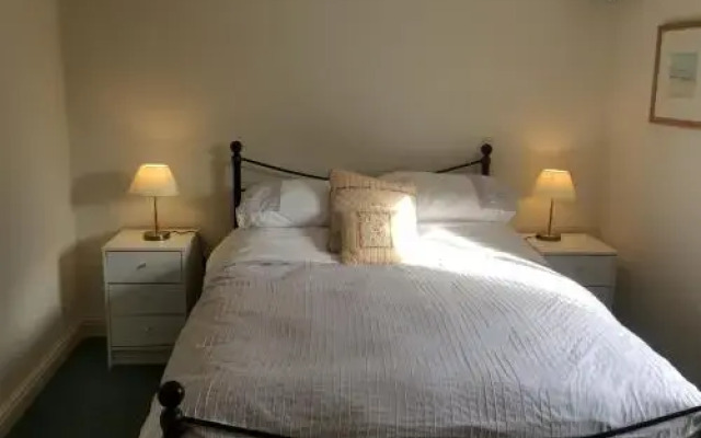 Leadenham Cottage