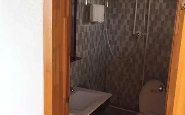 Shan Hai Ren Jia Seaview Guesthouse