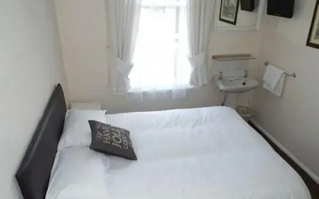 Clifton Grove Hotel