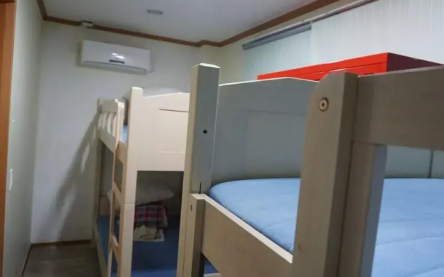 Yeosu Casamer Guesthouse