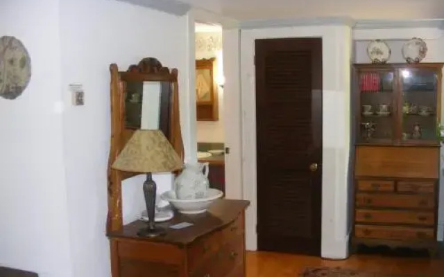 The Tartan Fox at the Meadmere