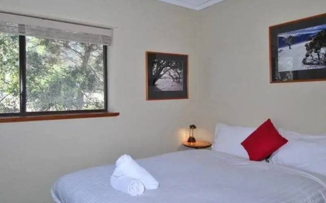 Mowamba A1 - Private Holiday Home