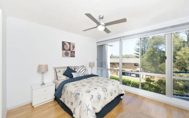 Cirrus, 2/44 Marine Drive