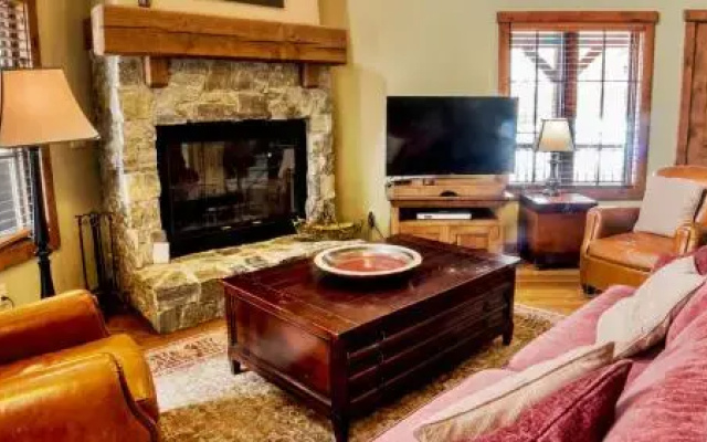 Whispering Pines - SAW51 - 3 Br Chalet