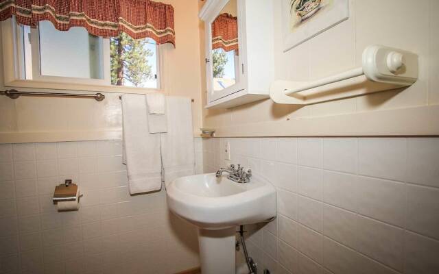 Owl Pine Cabin 1551 by RedAwning