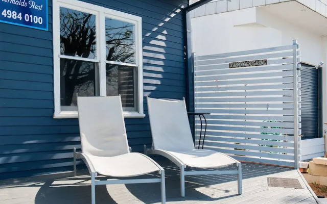 Sandy Point Road, 6, Mermaids Rest