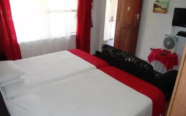 Palm Tree Guesthouse