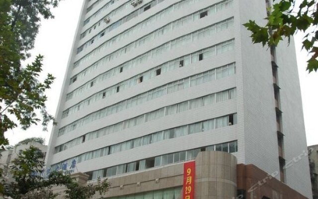 Chongqing Chuanyi Hotel