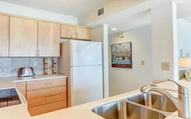 Coastal Condo with Ocean Viewing Pleasure by RedAwning