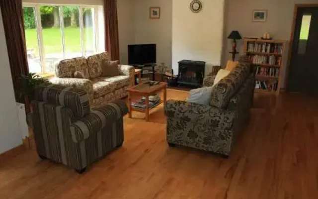 Pinewood Lodge
