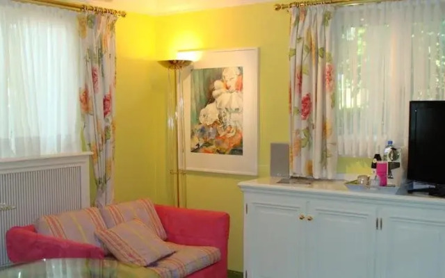 Boutique-Hotel Erbguths Villa am See