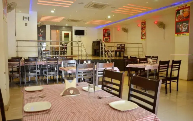 Hotel Ganpati Plazza