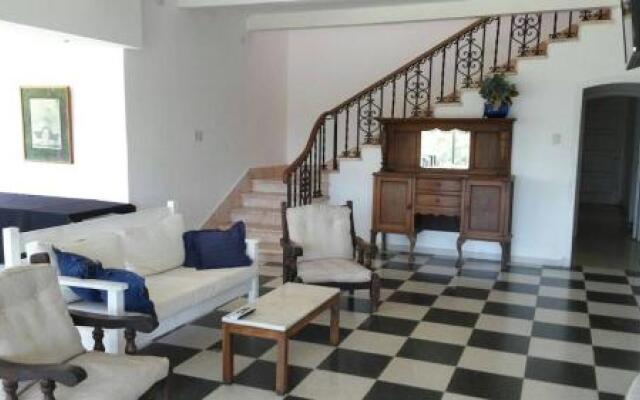 Santa Cecilia Casa de Huespedes