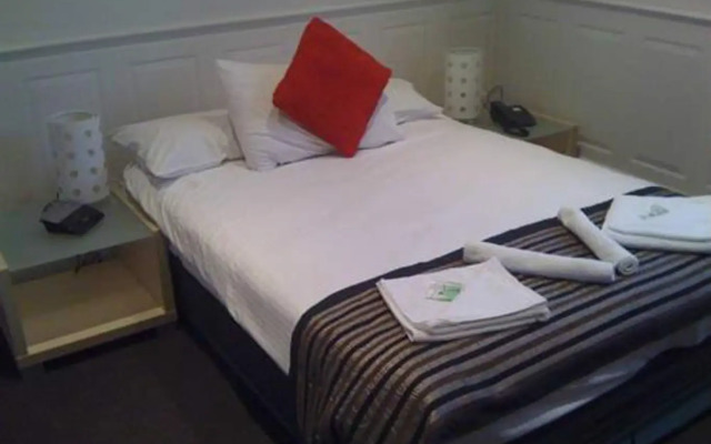 Aston Apartments
