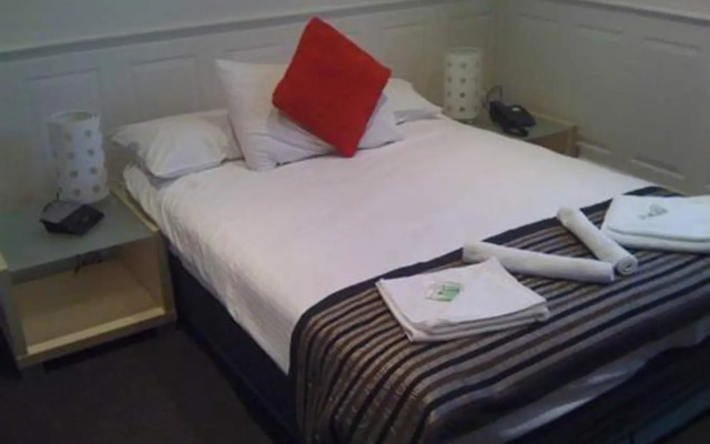 Aston Serviced Apartments