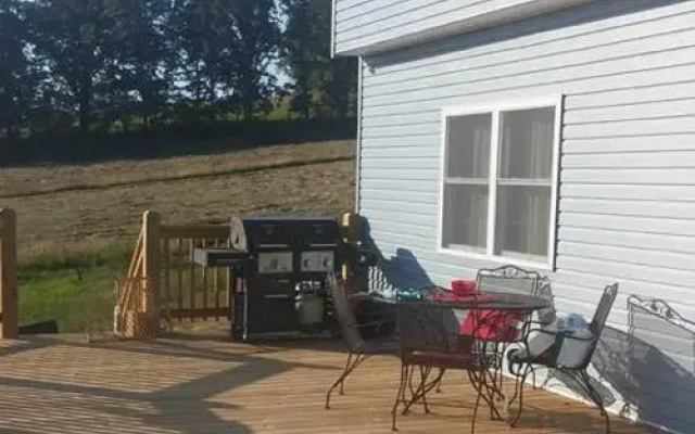 Bender'S Bed And Breakfast On The Rise