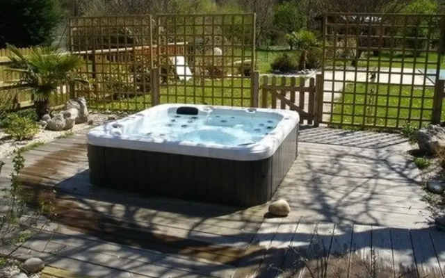 Camping Domaine Provencal - Yourtes