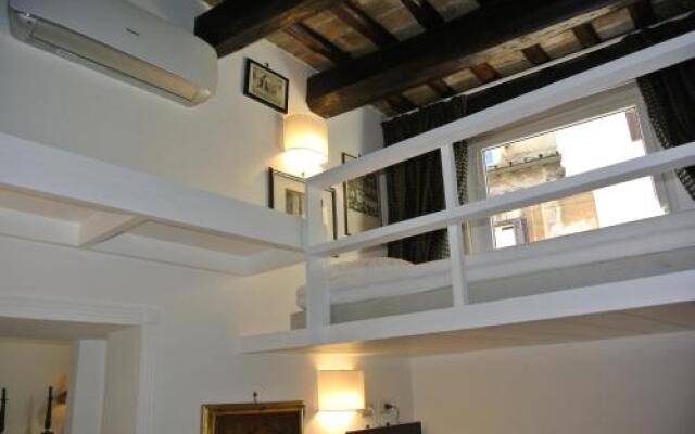 Pantheon Domus Valentino