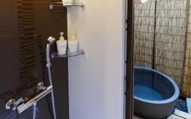 Oinai Guest House