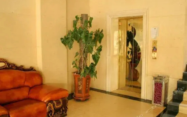 Kunlun Holiday Hotel