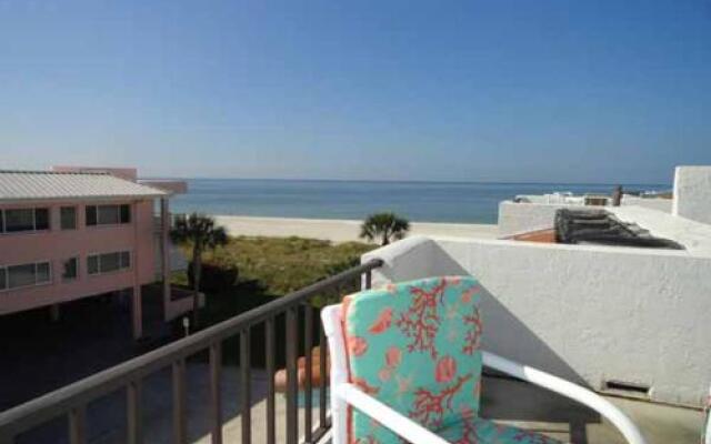 Ocean Park Terrace 202 by RedAwning