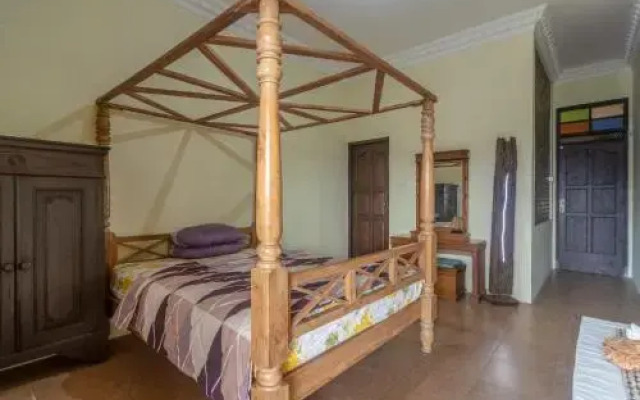 Joglo Kalkun Guest House