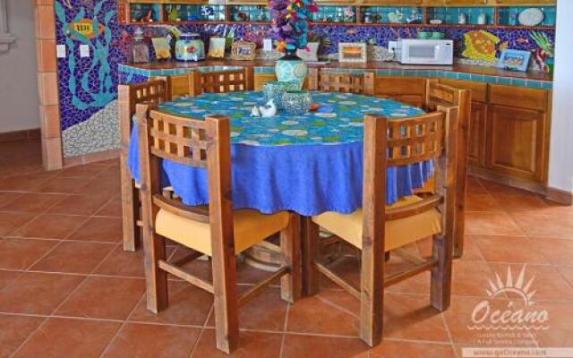 Bella Mareas by RedAwning