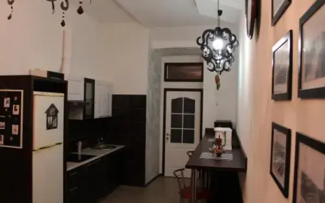 Hostel "Brest Central"