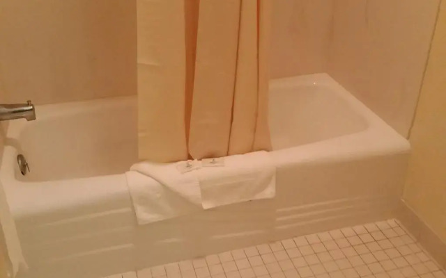 Budget Host Inn Sandusky