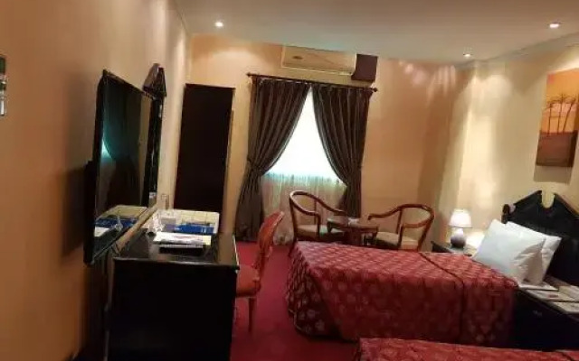 Sahara Hotel