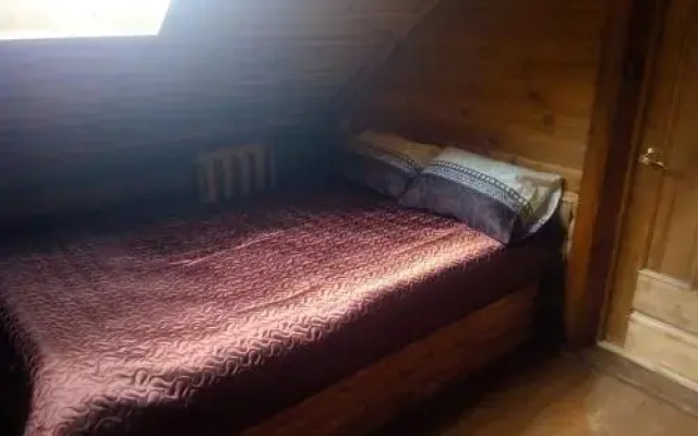 Dom s banej v Lyubyatovo