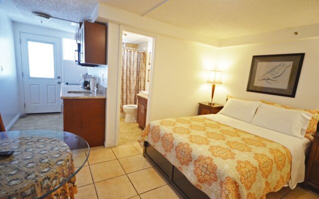 Kuhio Village #1201R by RedAwning