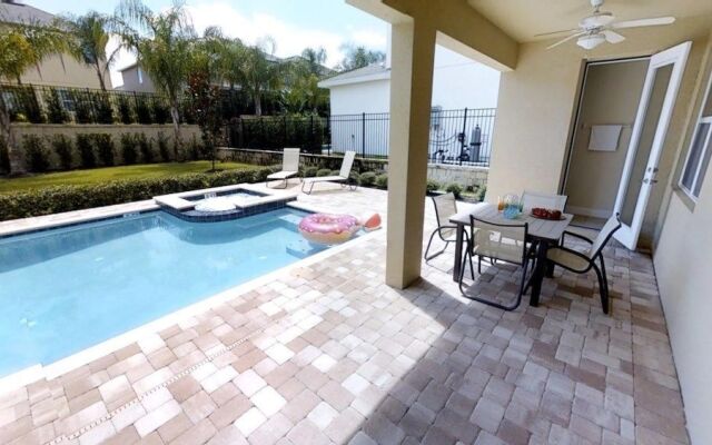 ACO PREMIUM - 6Bd pool and spa (1734)
