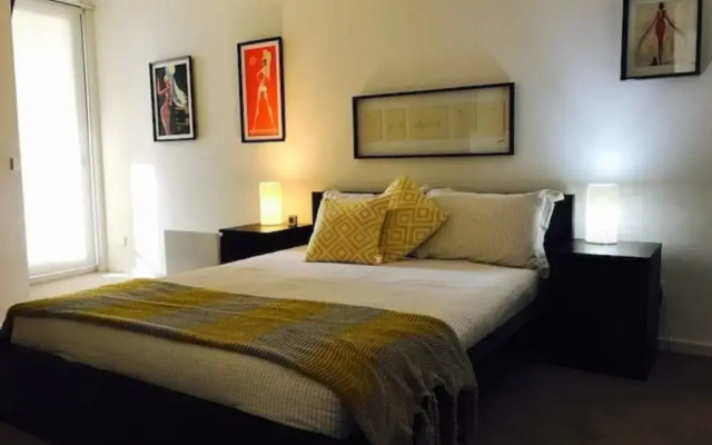 Melbourne Stays - City Point Suite