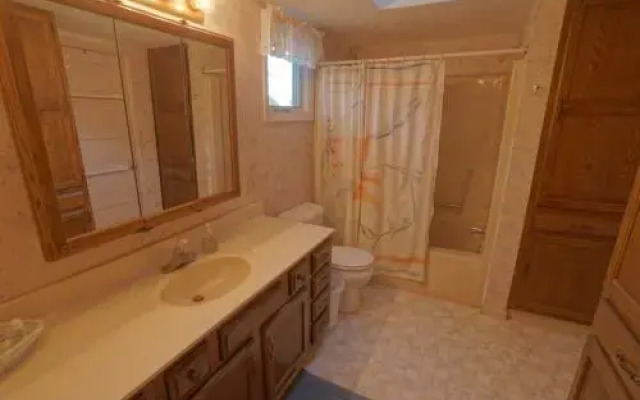 Sunset Breeze, House at Moran