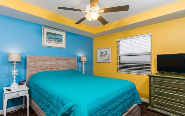 Pelican Isle 504 by RedAwning