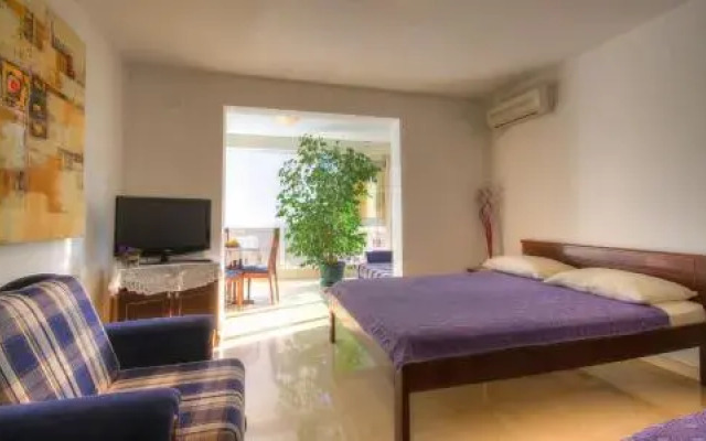 Apartmani Mina