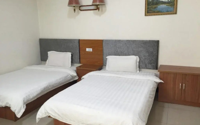 Huashan Xinghe Holiday Resort