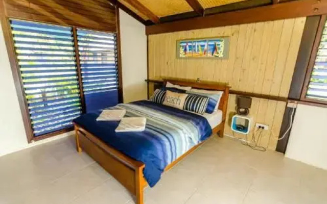 The Beach Shack - Koda Beach Bungalow 1