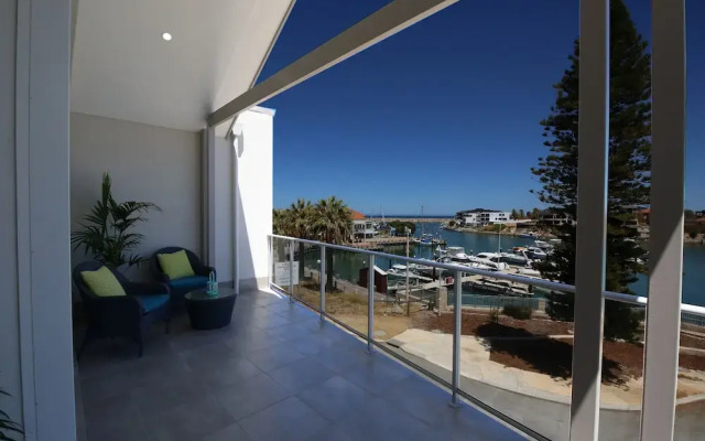 Marina Views at Mindarie Marina