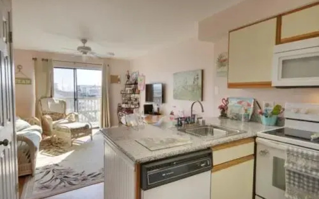 Raffles 303 - 1 Br Condo